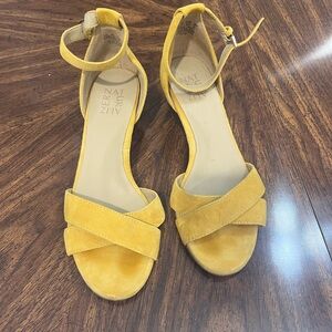 Naturalizer Yellow Sandals with Ankle Strap and Open Toe